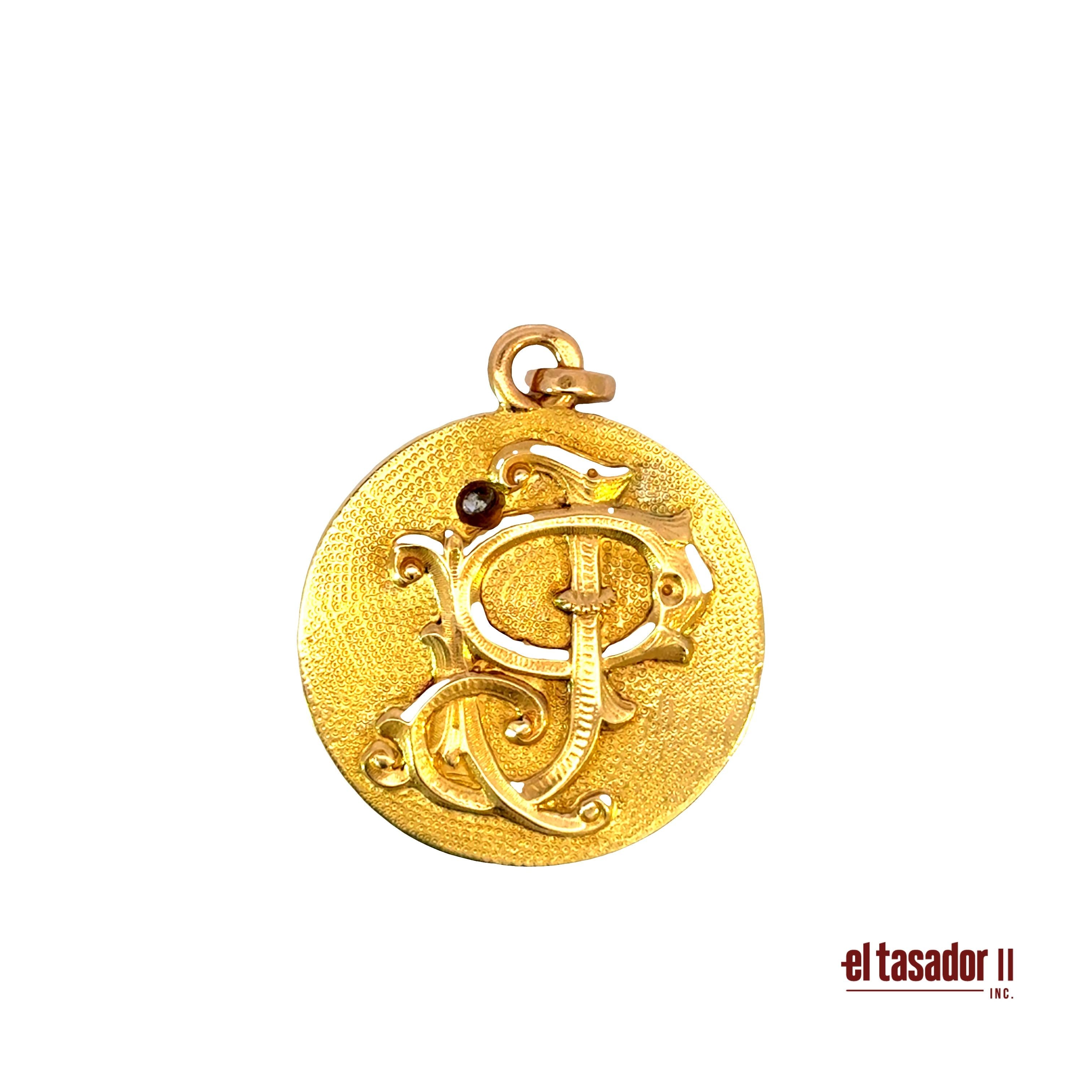 Dragon Charm 32 g 18k gold and central stone 0.13 ct