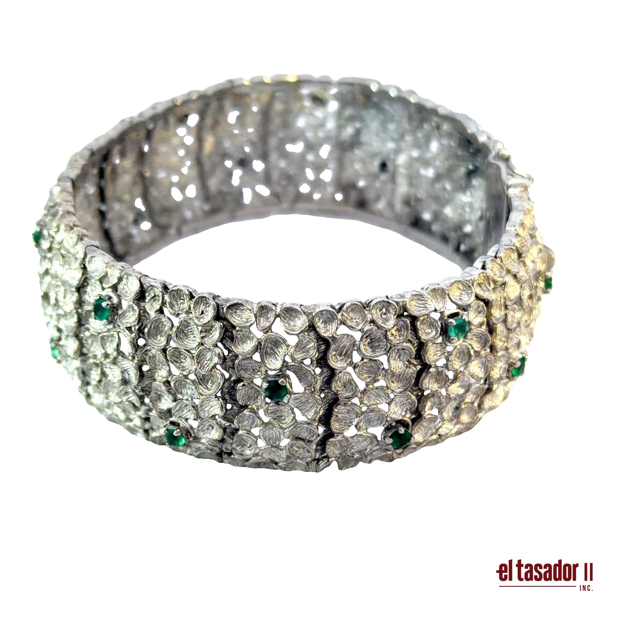 Bracelet 62.4 g 18k white gold and emeralds (A)