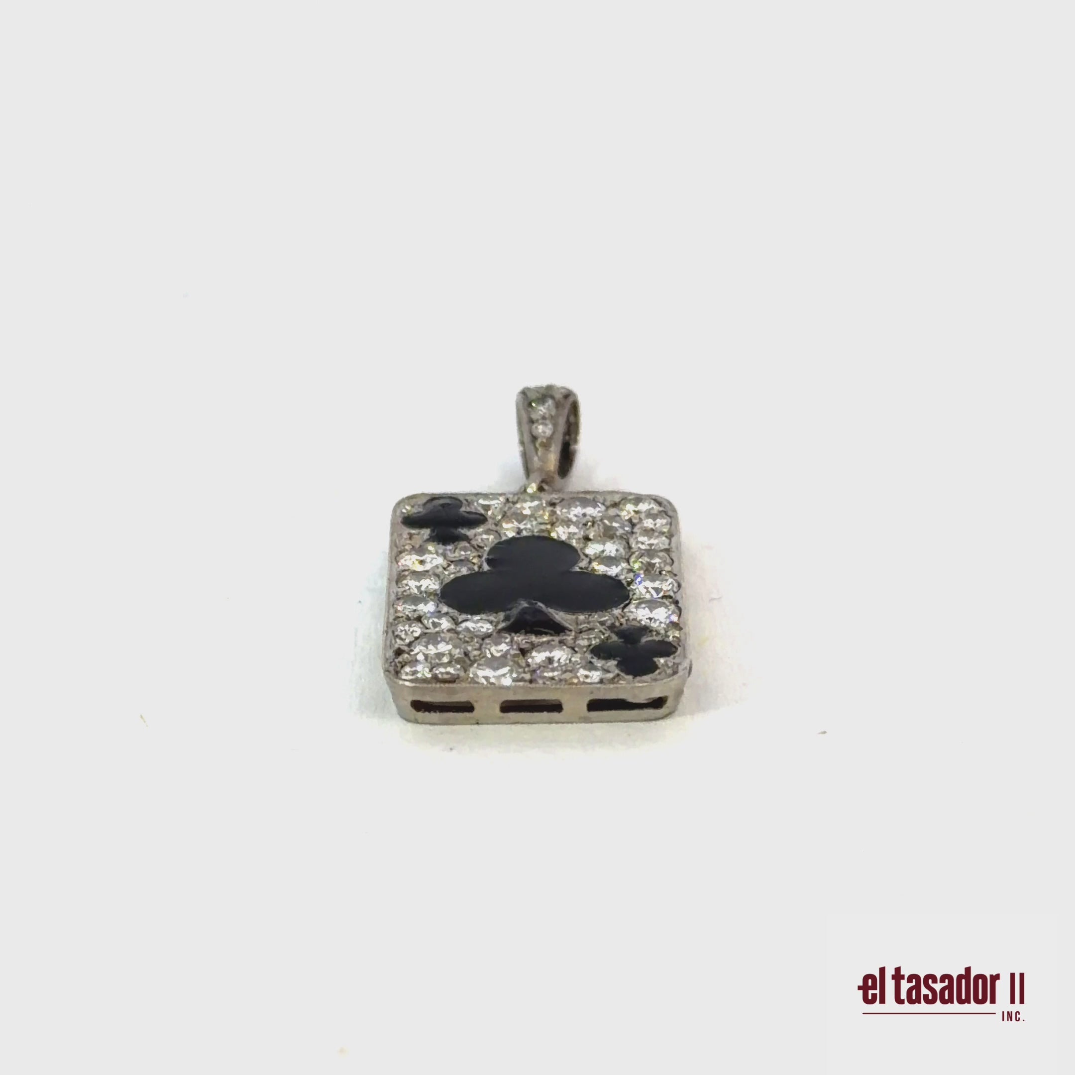 Las Vegas Collection Clover charm 3.4 g platinum enamel and 1 ct of diamonds (N)